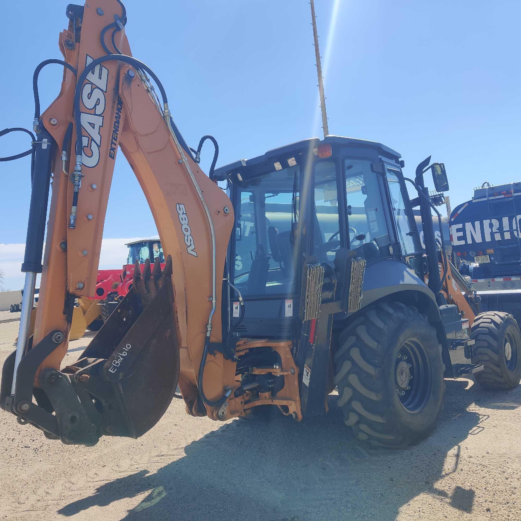 2023 CASE 580 SUPER V TRACTOR LOADER BACKHOE SN-10183 4x4, powered by diesel engine, equipped with