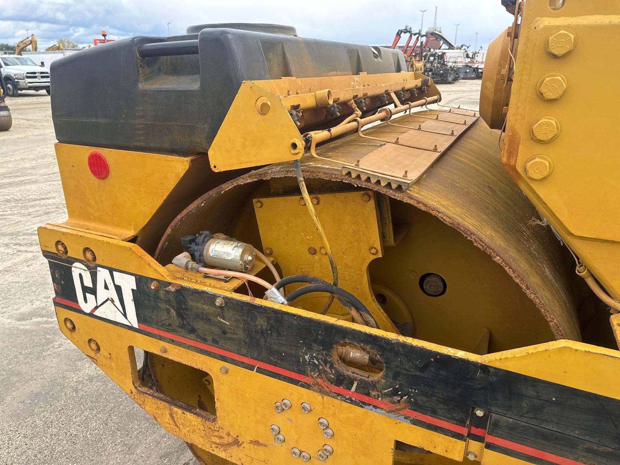 CAT CB-534 ASPHALT ROLLER SN:2EG00430 powered by Cat diesel engine, equipped with OROPS, 67in.