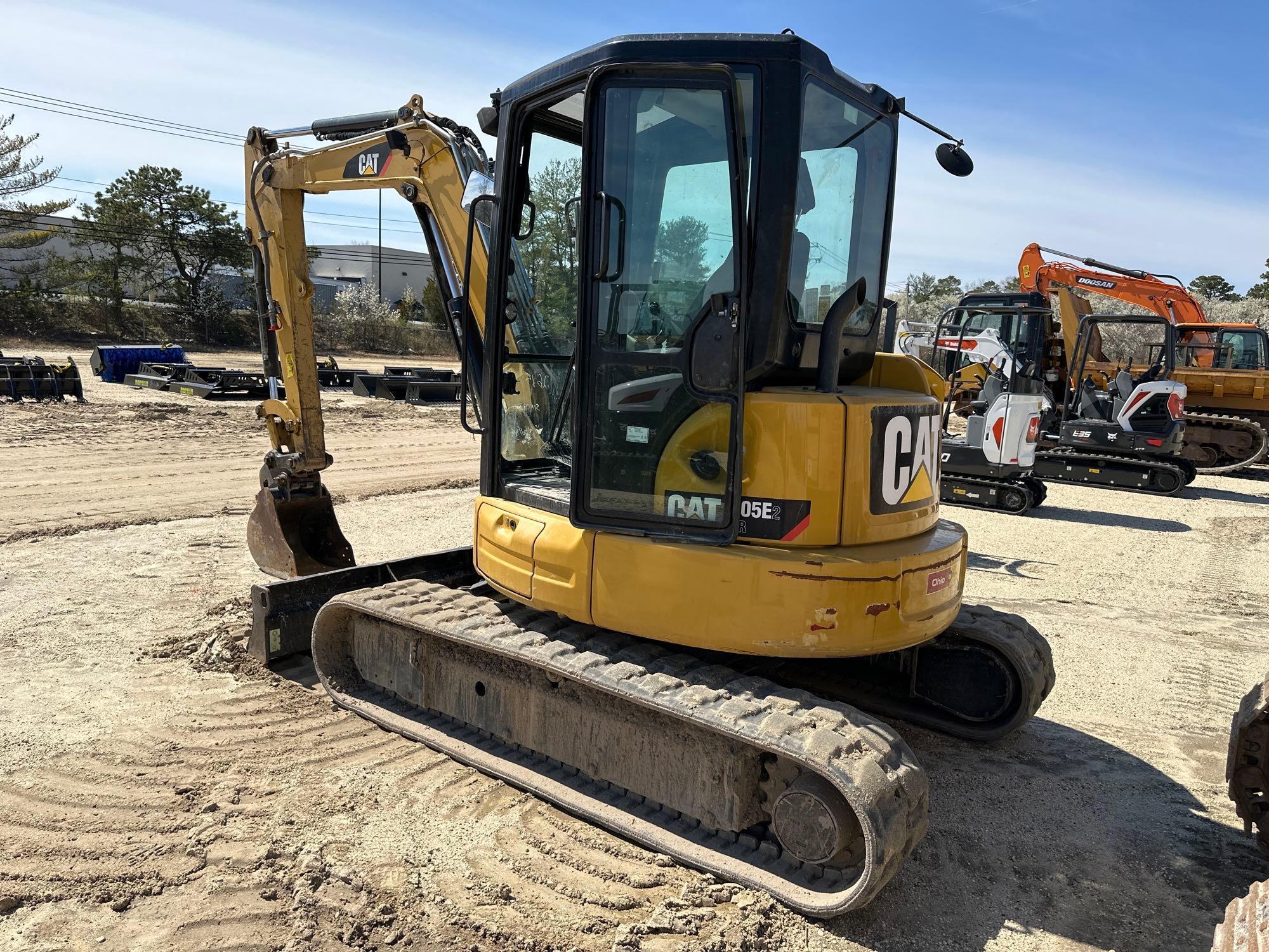 2018 CAT 305E2 HYDRAULIC EXCAVATOR SN:H5M08390 powered by Cat diesel engine, equipped with Cab, air,