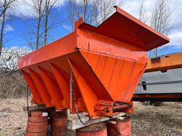 5 YD CONVEYOR CHAIN SALT SPREADER FOR DUMP TRAILER