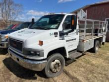 2003 GMC C5500 FLATBED TRUCK VN:504059 powered by Duramax diesel engine, equipped with automatic