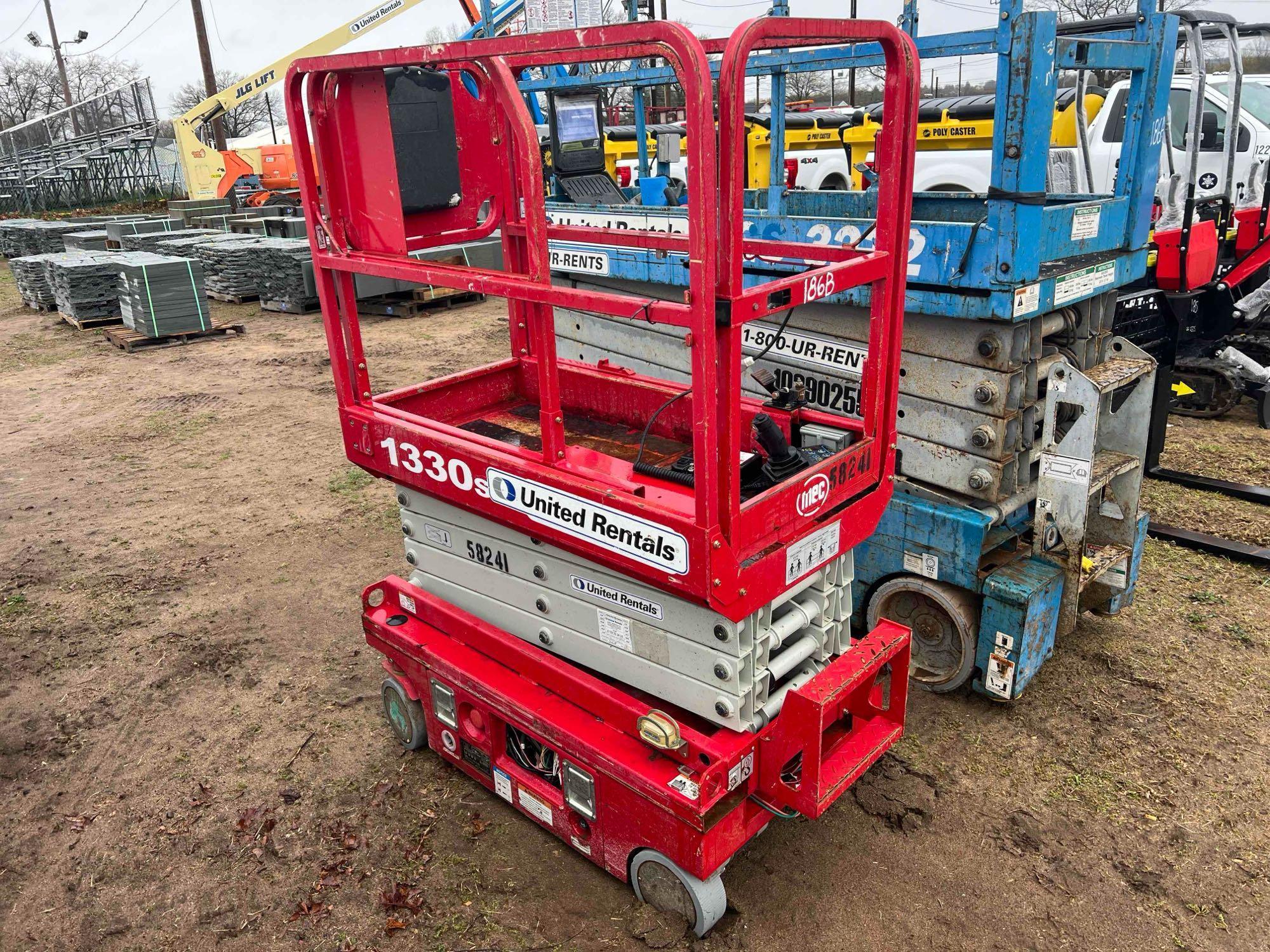 2018 MEC 1330SE SCISSOR LIFT SN:16302287 electric powered, equipped with 13ft. Platform height,