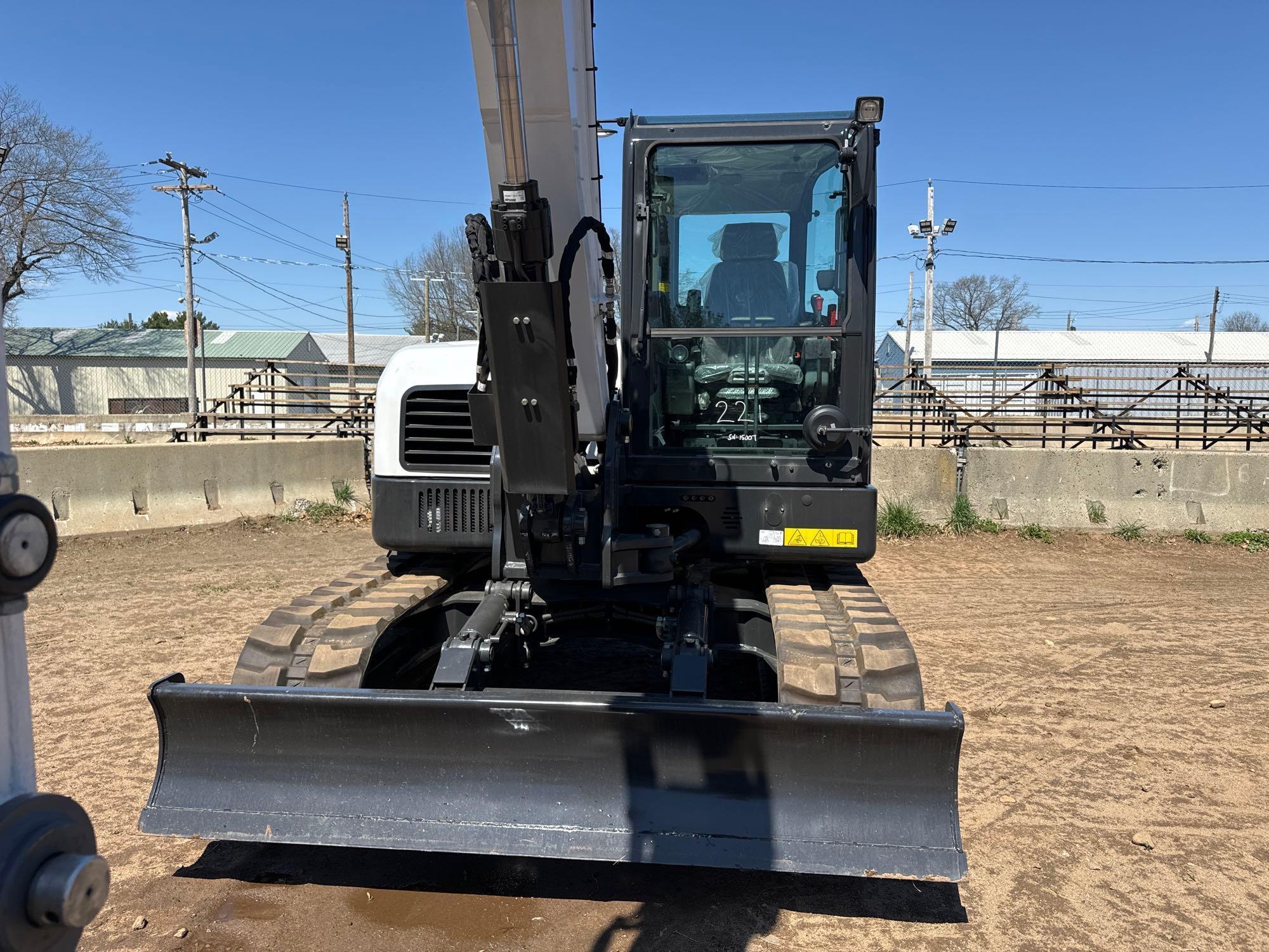 NEW UNUSED 2023 BOBCAT E85 HYDRAULIC EXCAVATOR... SN-15007 powered by diesel engine, equipped with