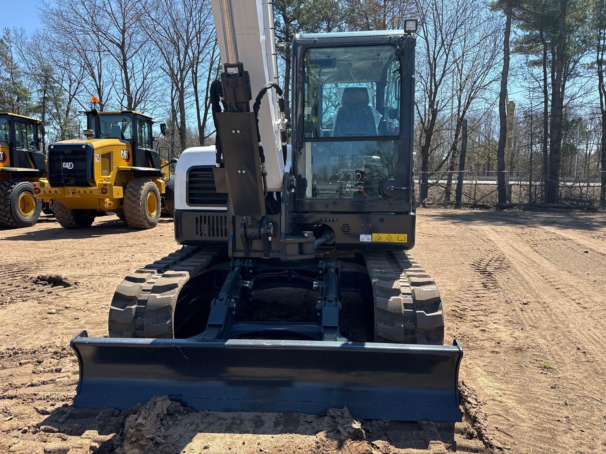 NEW UNUSED 2023 BOBCAT E85 HYDRAULIC EXCAVATOR... SN:15010 powered by diesel engine, equipped with