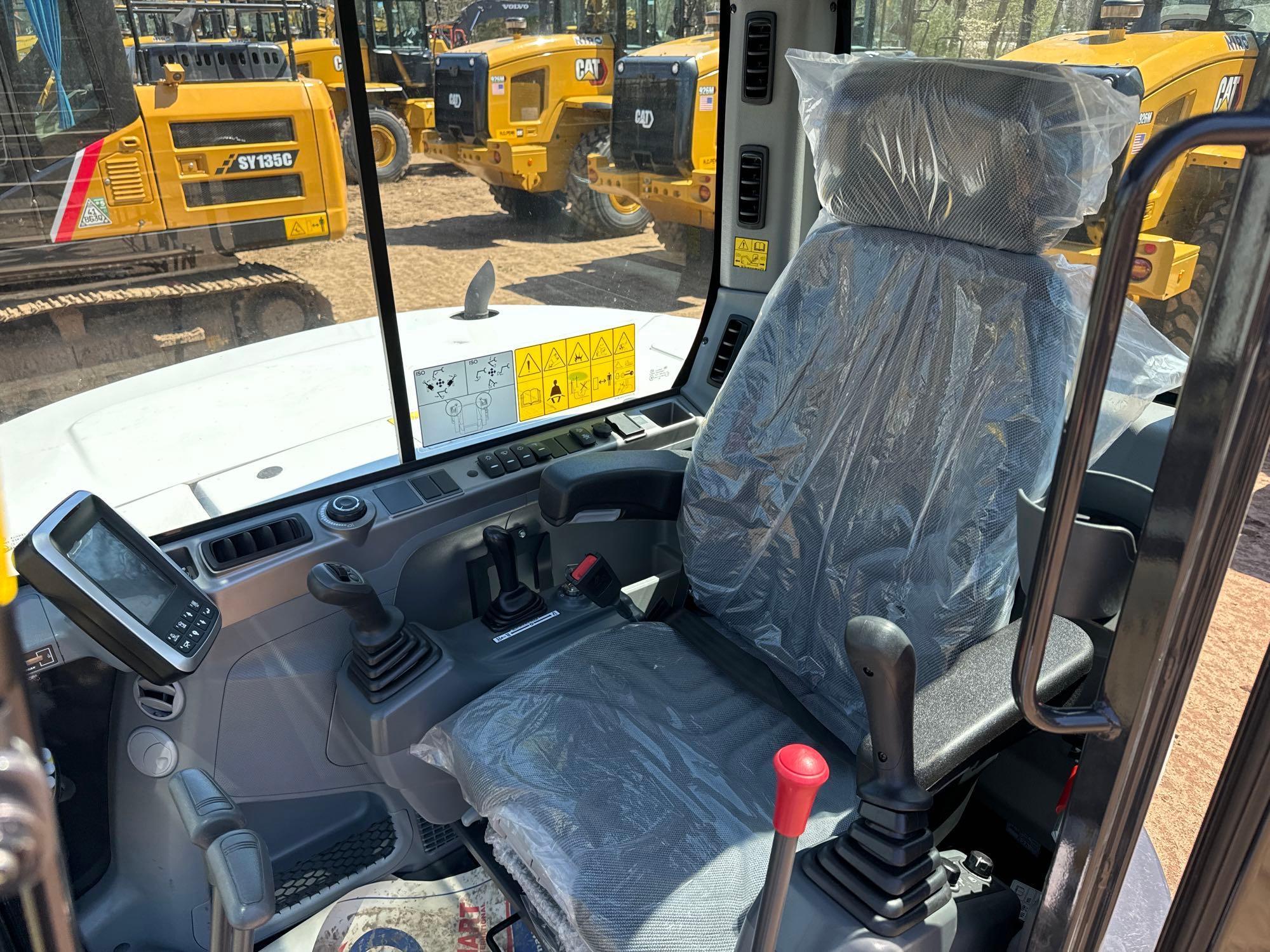 NEW UNUSED 2023 BOBCAT E85 HYDRAULIC EXCAVATOR... SN:15010 powered by diesel engine, equipped with