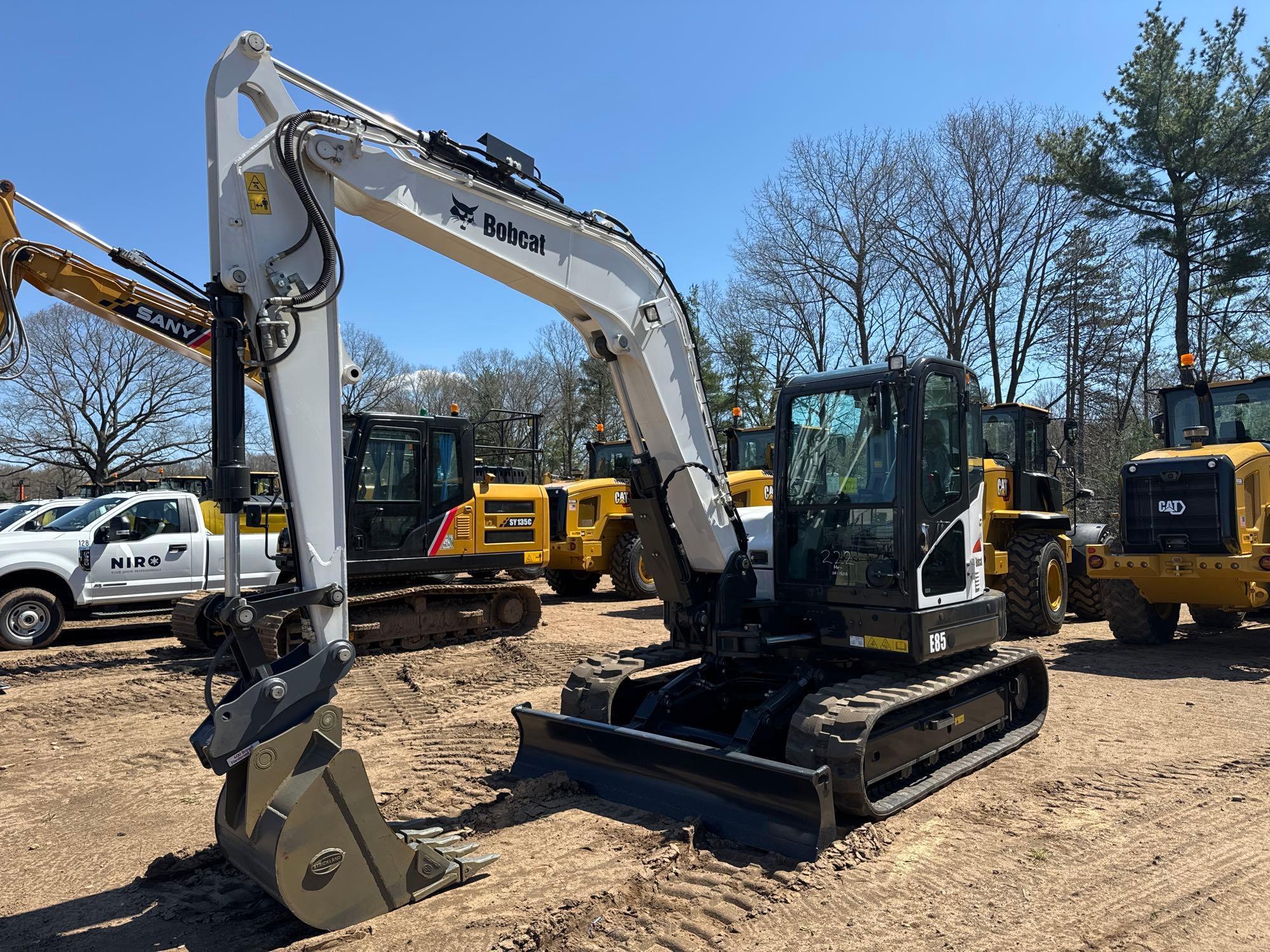 NEW UNUSED 2023 BOBCAT E85 HYDRAULIC EXCAVATOR... SN:15010 powered by diesel engine, equipped with