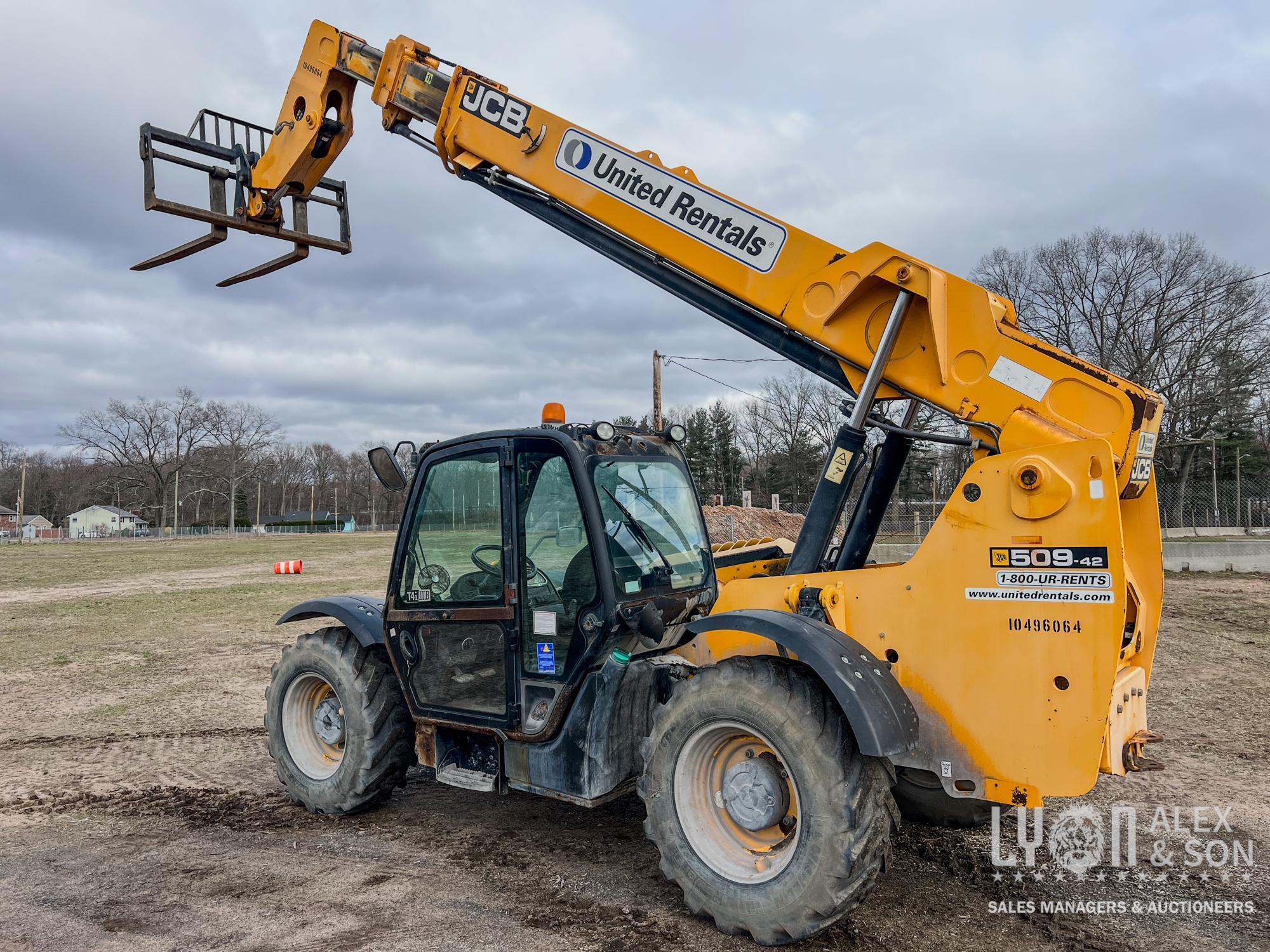 2016 JCB 509-42S TELESCOPIC FORKLIFT SN:10496064 4x4, powered by diesel engine, equipped with EROPS,