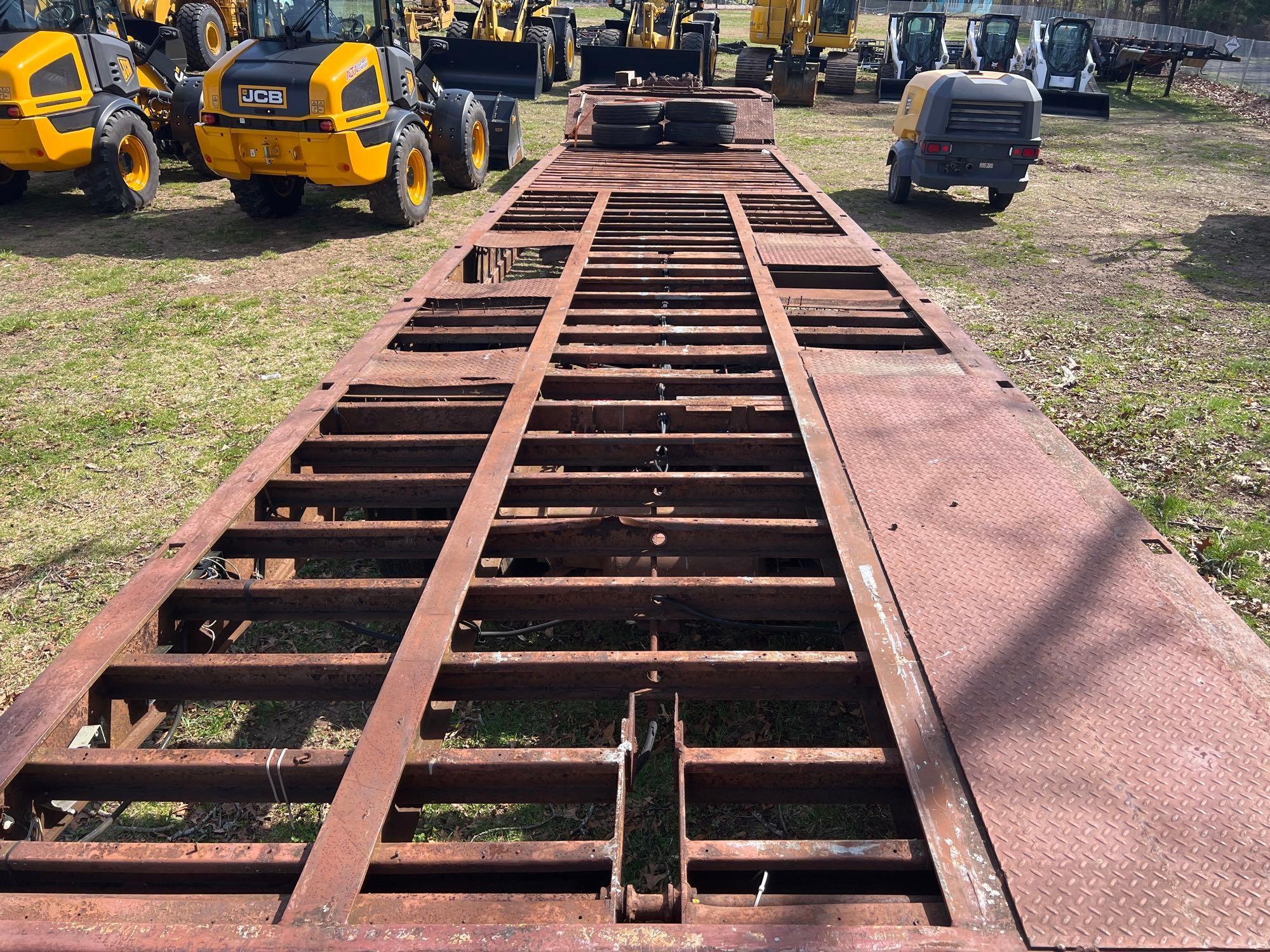 1995 TRAILEZE 45 TON EQUIPMENT TRAILER SN:009737...equipped with 45 ton capacity, winch, air ride