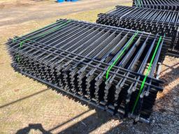 NEW FENS 20PC. 10FT. X 7FT. FENCING NEW SUPPORT EQUIPMENT