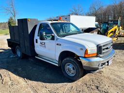 2001 FORD F350XL WELDING TRUCK VN:1FDWF37S41EB22281 powered by V10 gas engine, equipped with manual