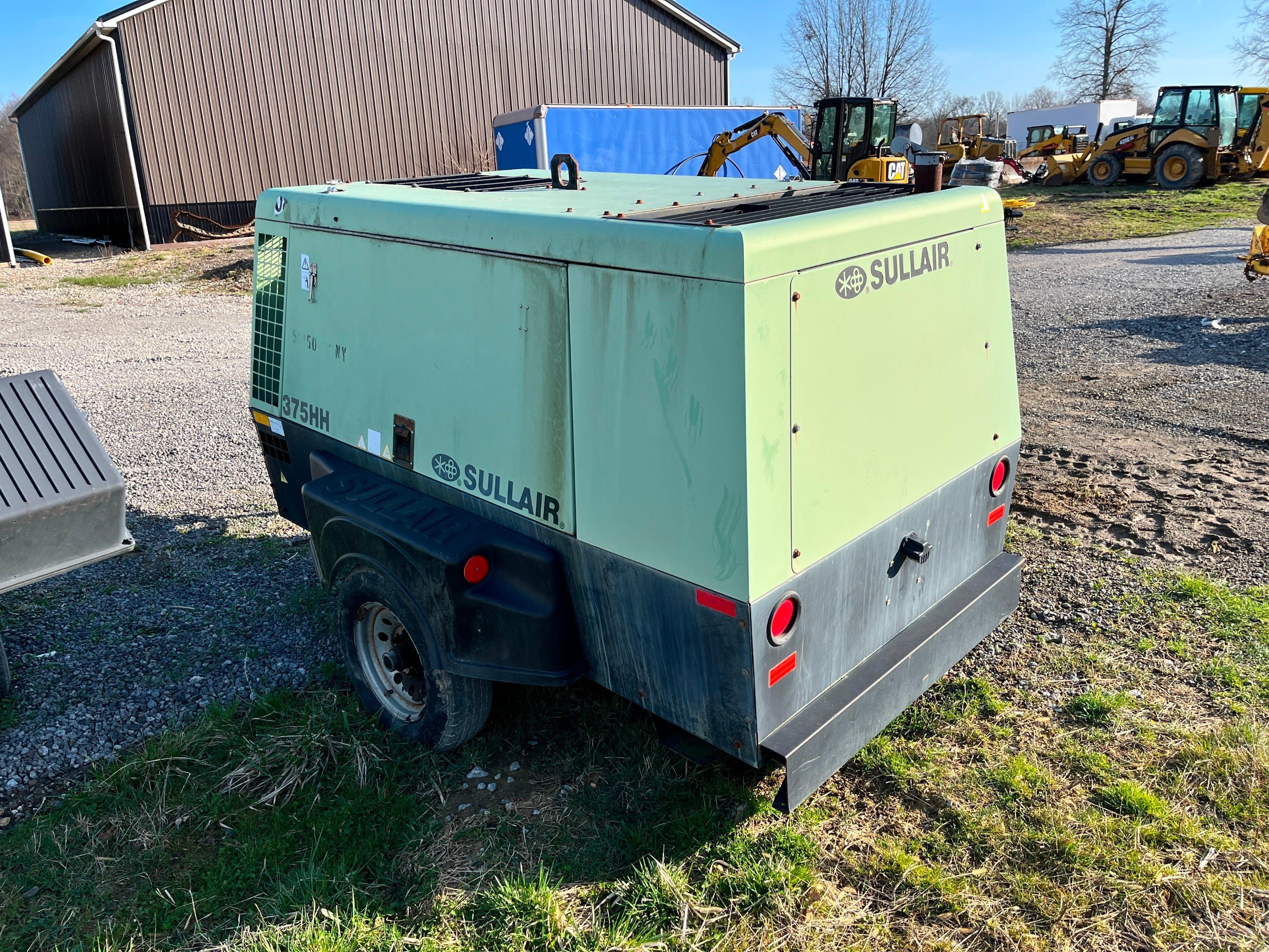 2011 SULLAIR 375HH AIR COMPRESSOR SN:201106240045 powered by John Deere diesel engine, equipped with