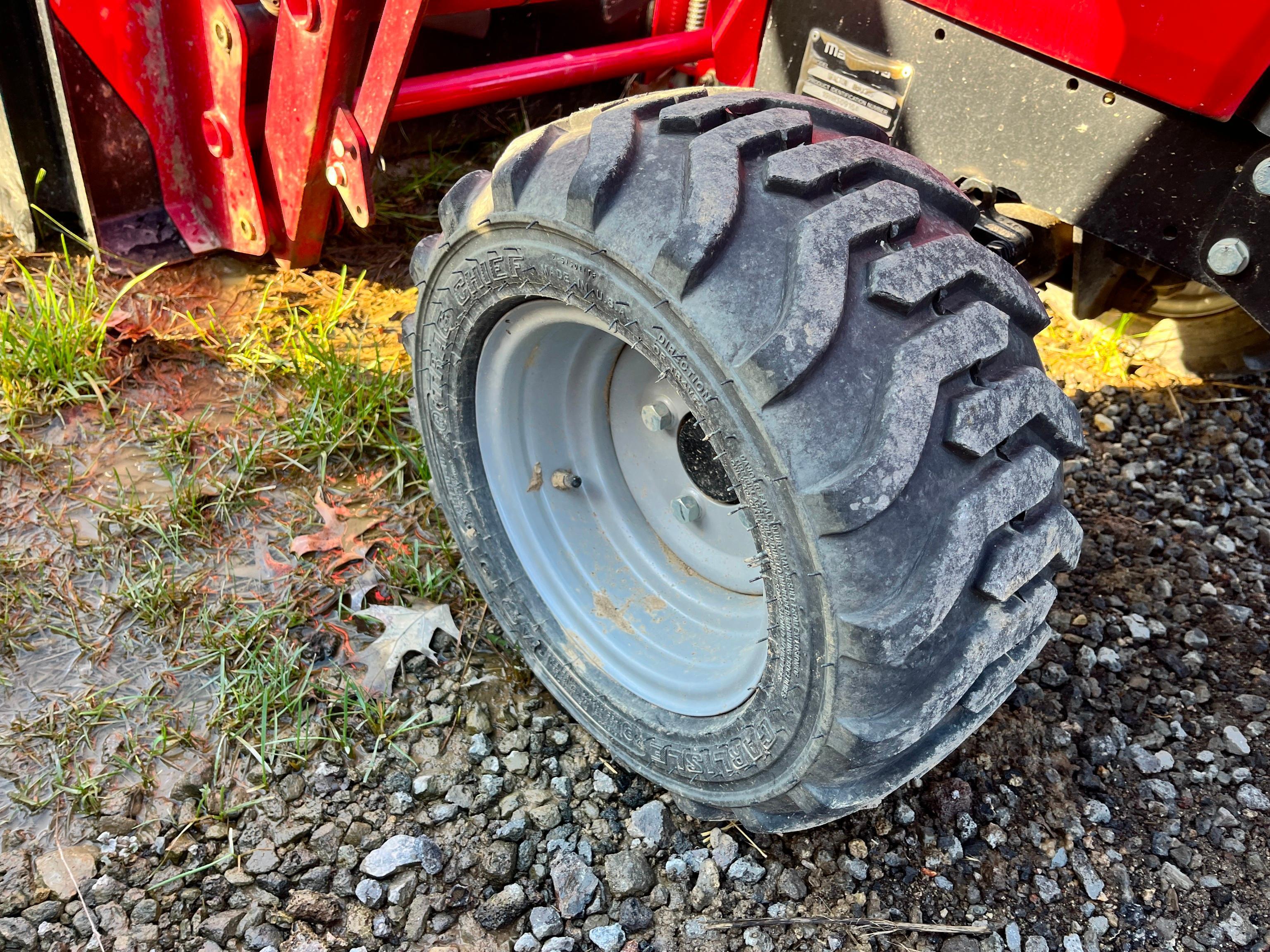 MAHINDRA EMAX 20S AGRICULTURAL TRACTOR SN:09164 ...4x4, powered by diesel engine, equipped with ROPS