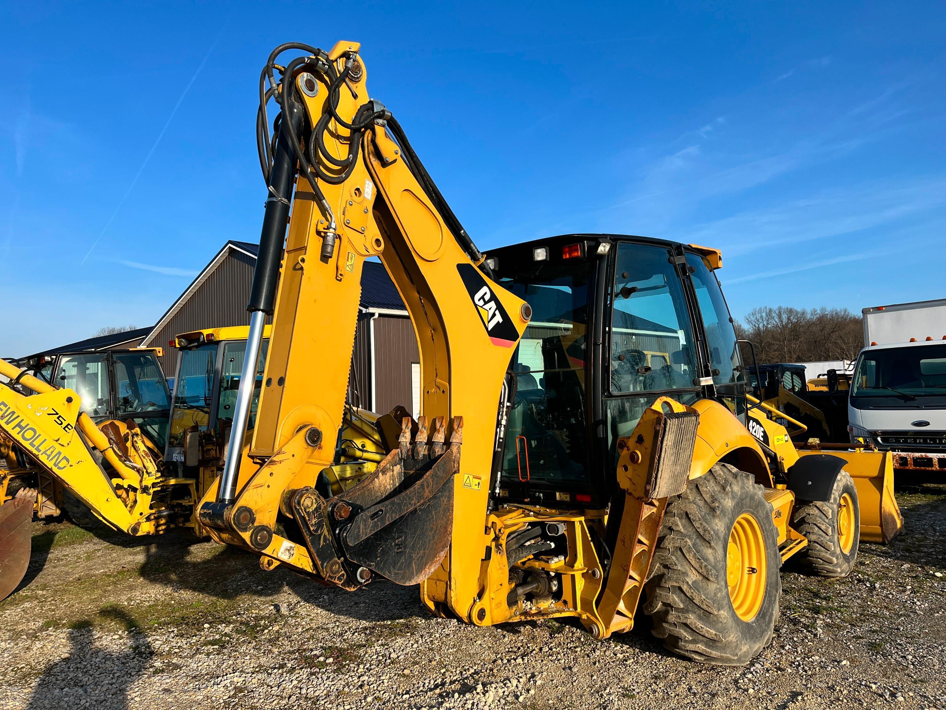 2012 CAT 420E TRACTOR LOADER BACKHOE SN:DJL03009 4x4, powered by Cat 3054C DIT diesel engine,