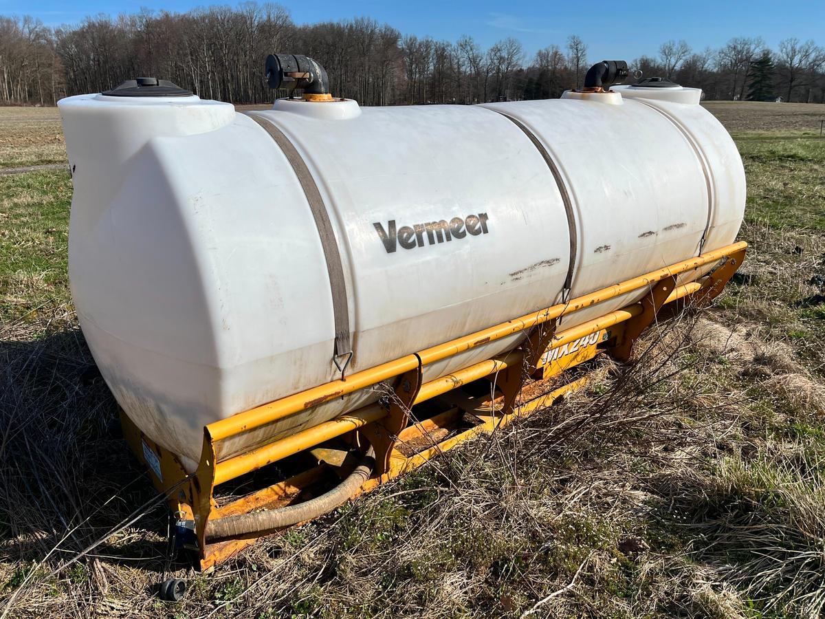 VERMEER MX240 PLASTIC TANK STORAGE TANK