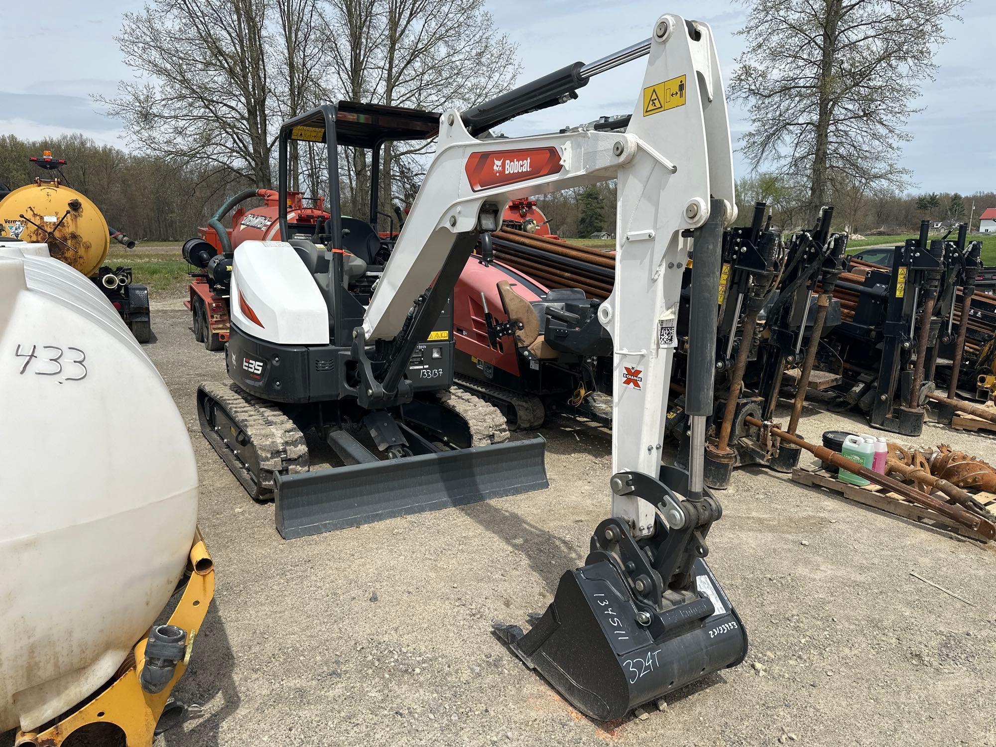 2023 BOBCAT E35 HYDRAULIC EXCAVATOR SN-914294 powered by diesel engine, equipped with OROPS, front