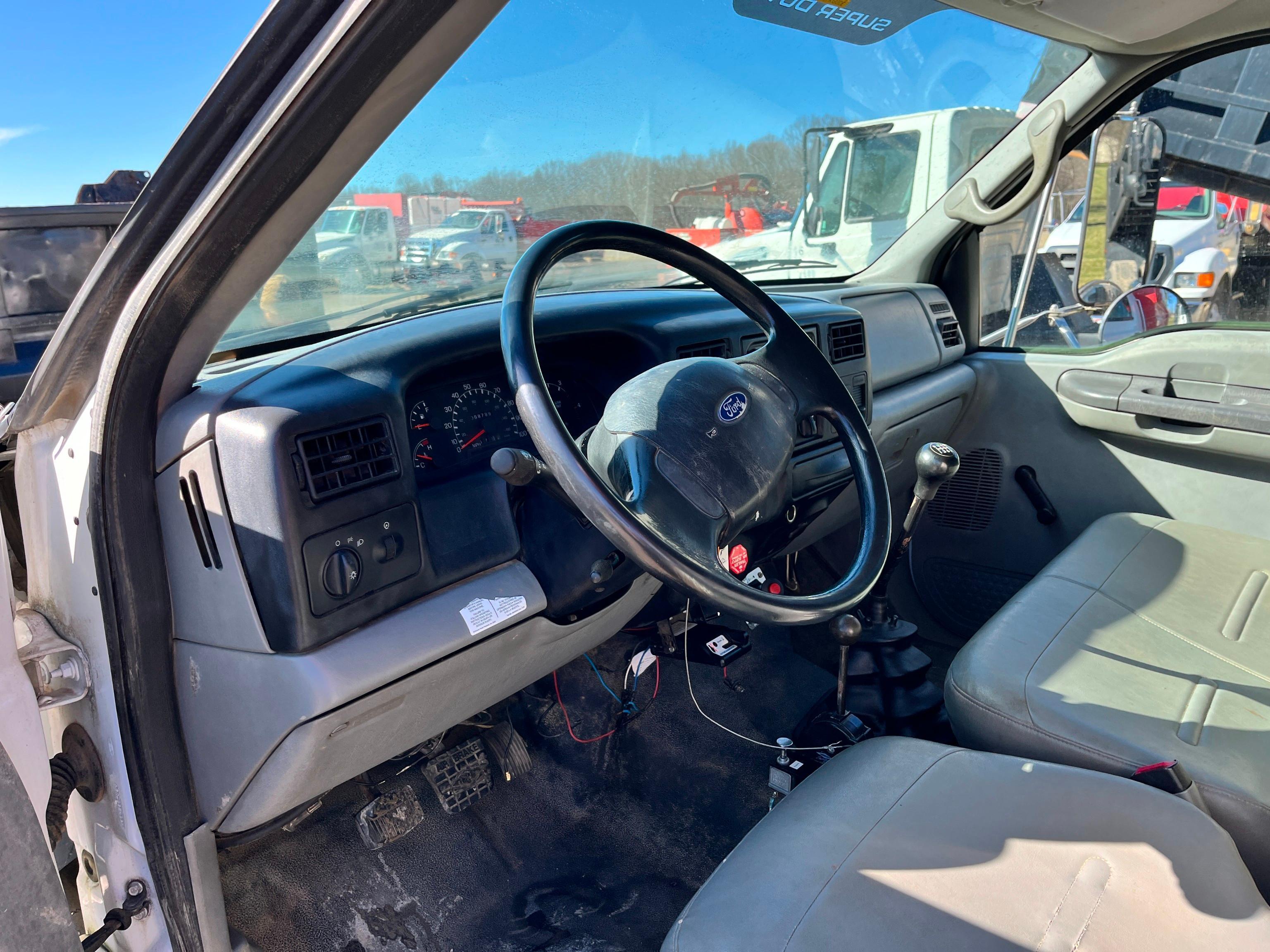 2010 FORD F750XL DUMP TRUCK VN:3FRXF7FD0AV268459 powered by Cummins diesel engine, equipped with 7