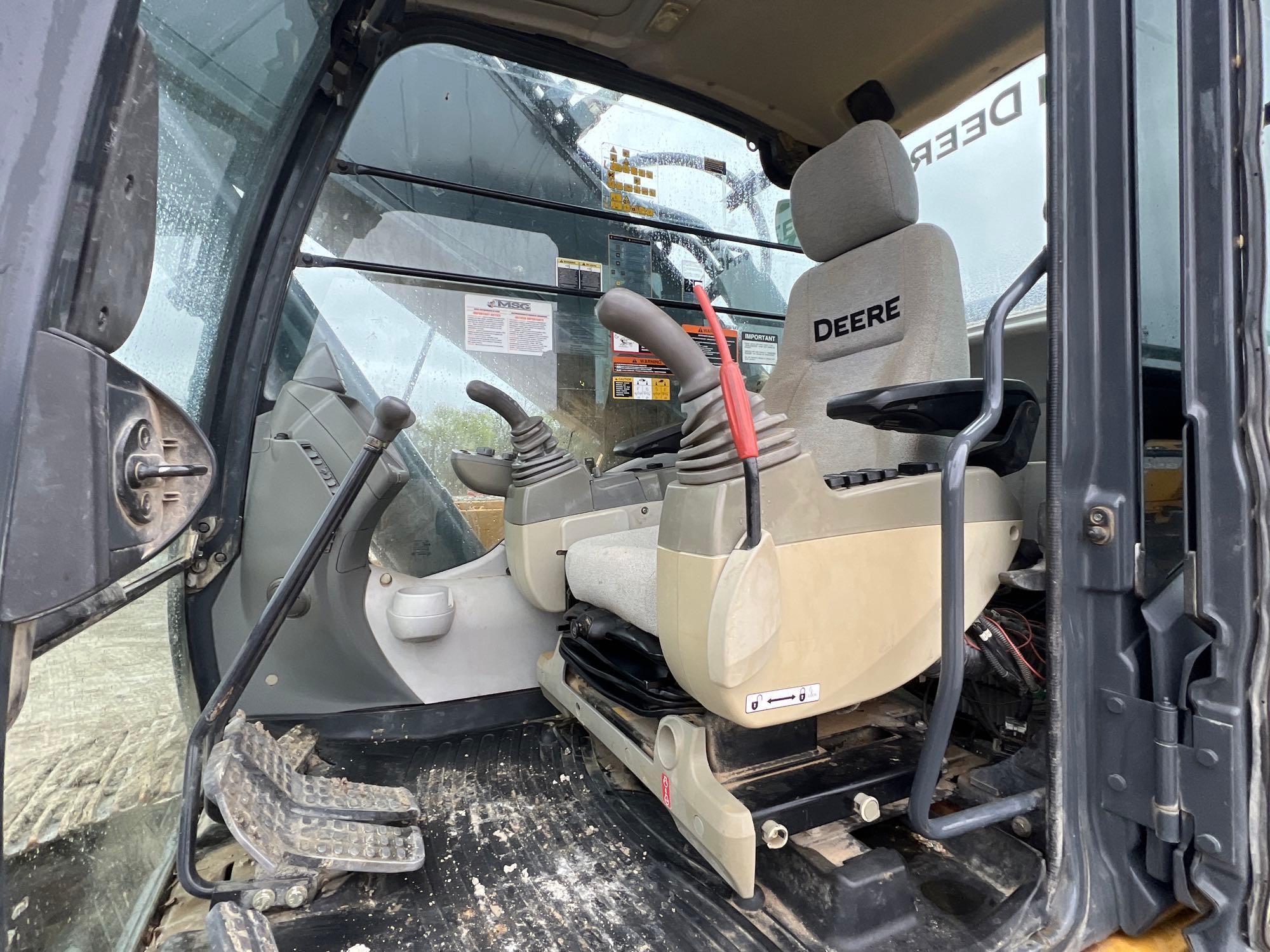 2014 JOHN DEERE 470GLC HYDRAULIC EXCAVATOR SN:1FF470GXJEE470876 powered by Isuzu AL-6UZ1X diesel