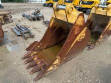 CAT 36IN. DIGGING BUCKET EXCAVATOR BUCKET 320 linkage.