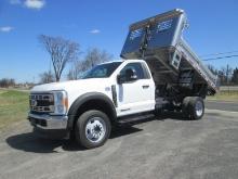 DUMP TRUCK NEW Ford F550 4x4 S/A dump Truck SN 1FDUF5HT4PEC82759, equipped with 7.7 diesel engine,