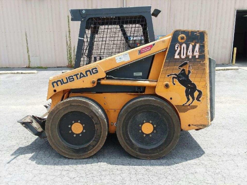 2003 Mustang 2044 Skid Steer-