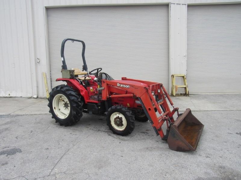 Branson 3510 Tractor-