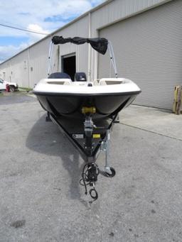 2015 17' Bayliner Element XL-