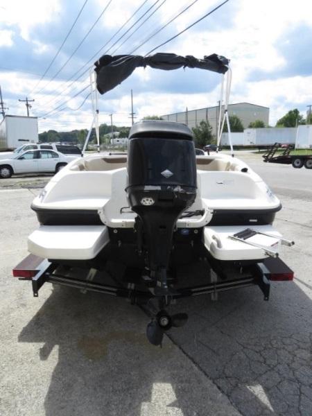 2015 17' Bayliner Element XL-