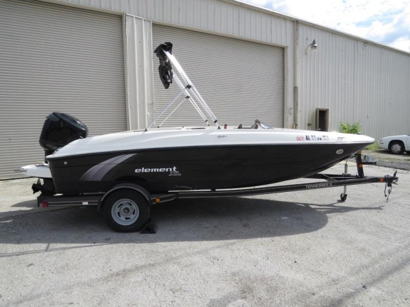 2015 17' Bayliner Element XL-