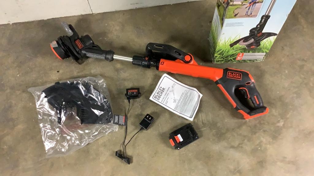 Black & Decker Cordless 12" String Trimmer/Edger-