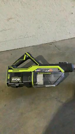 Ryobi Vacuum-