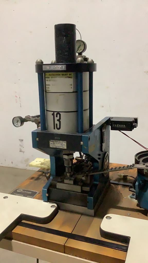 Rivet Machine w/ Table-