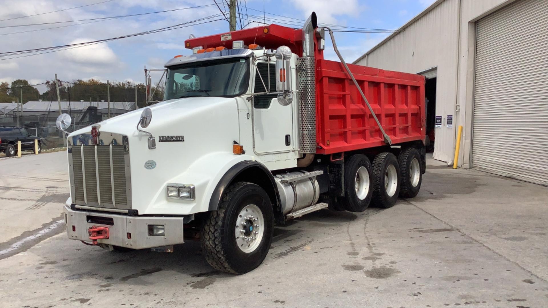 2009 Kenworth T8 Series Dump Truck 10% BP