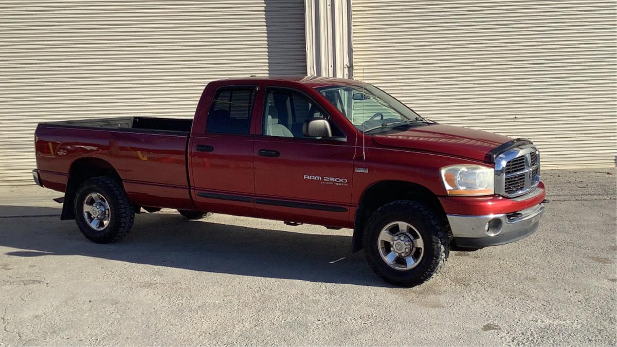 2006 Dodge Ram 2500 SLT HD Crew Cab