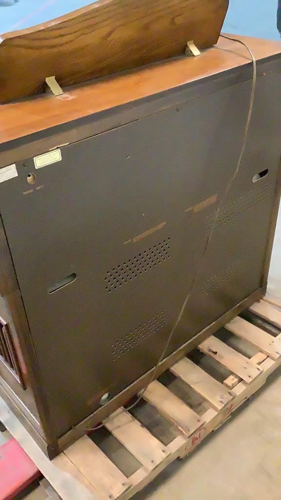 Hammond Electric Organ