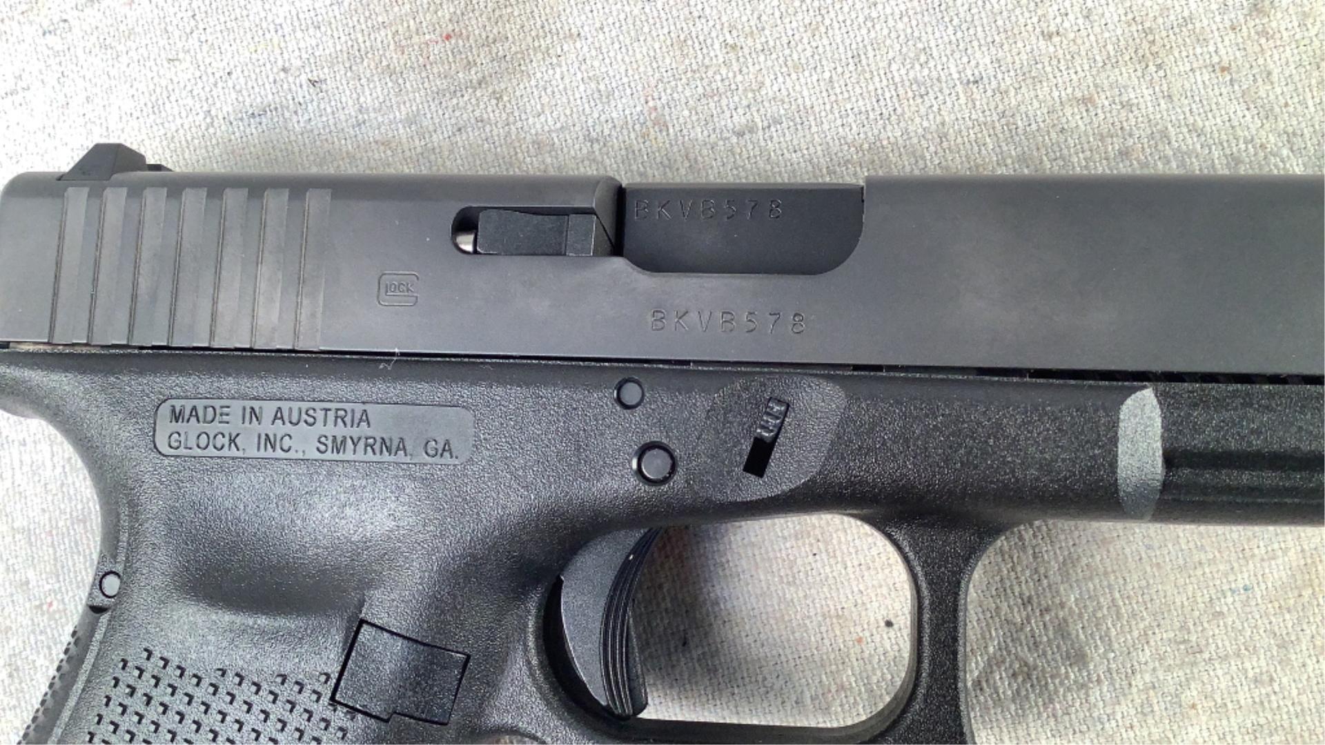 Glock 19 Gen 4 Pistol w/ Box 9mm Luger