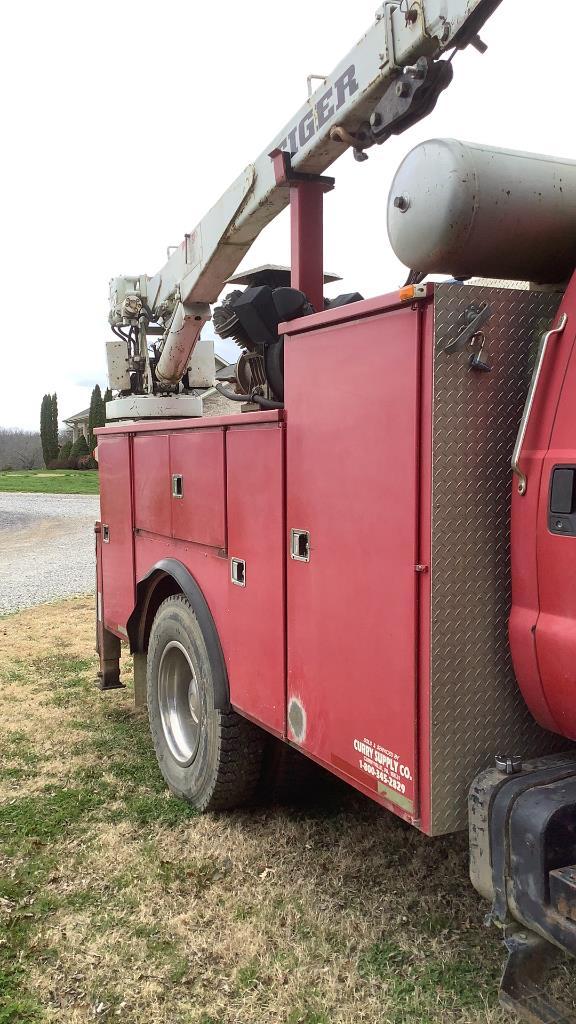 2000 Ford F-650 XL SuperDuty 4X2