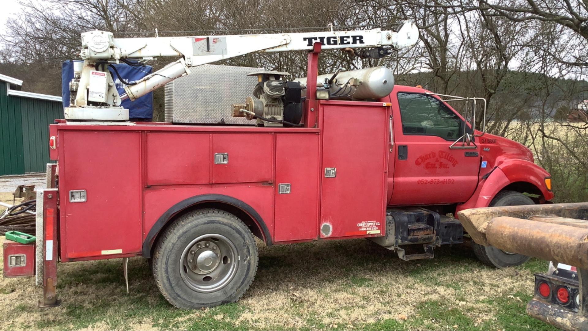 2000 Ford F-650 XL SuperDuty 4X2