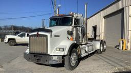 2012 Kenworth T800 Day Cab Semi Truck 6x4