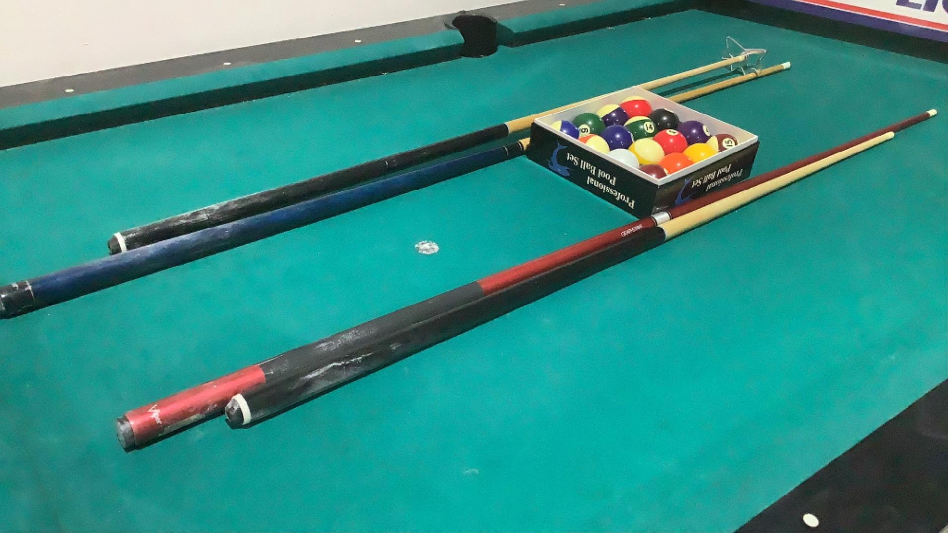 Dynamo Pool Table 020203803