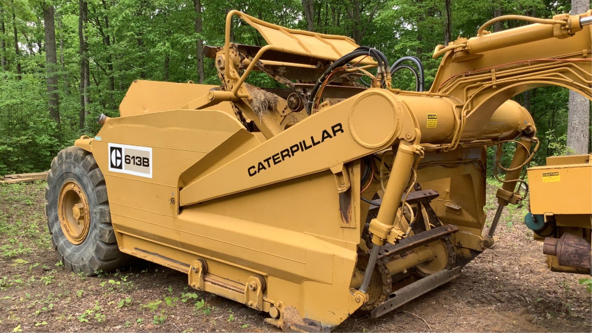 Caterpillar Self Loader Scraper 613B