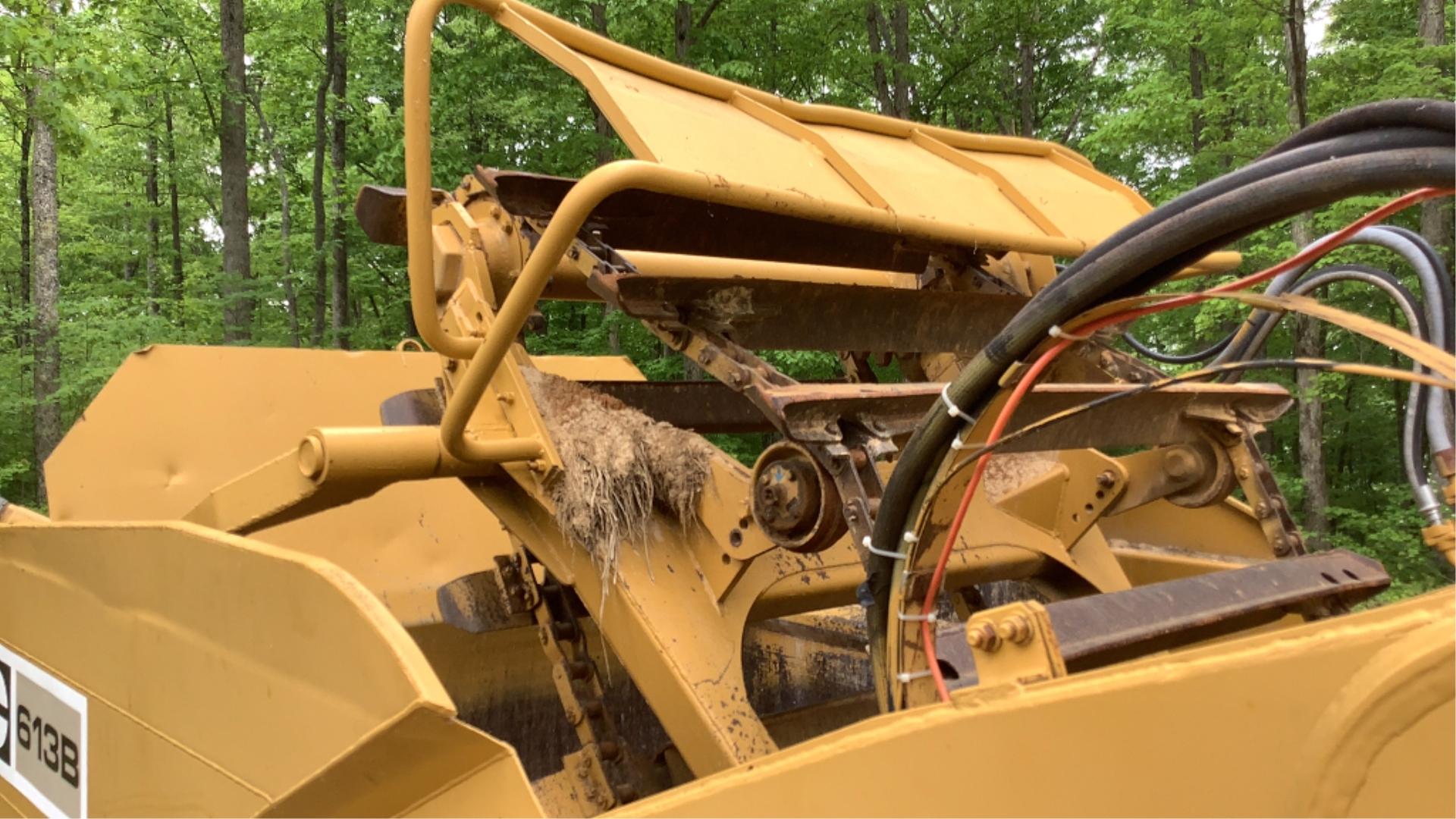 Caterpillar Self Loader Scraper 613B