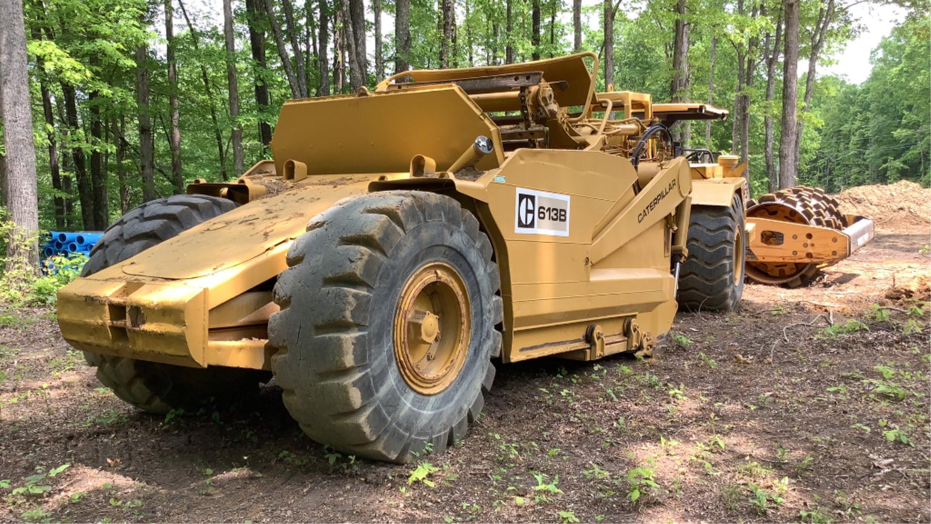 Caterpillar Self Loader Scraper 613B