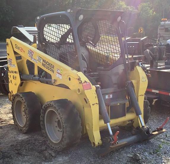 Wacker Neuson Skid Steer SW24 *INOP*