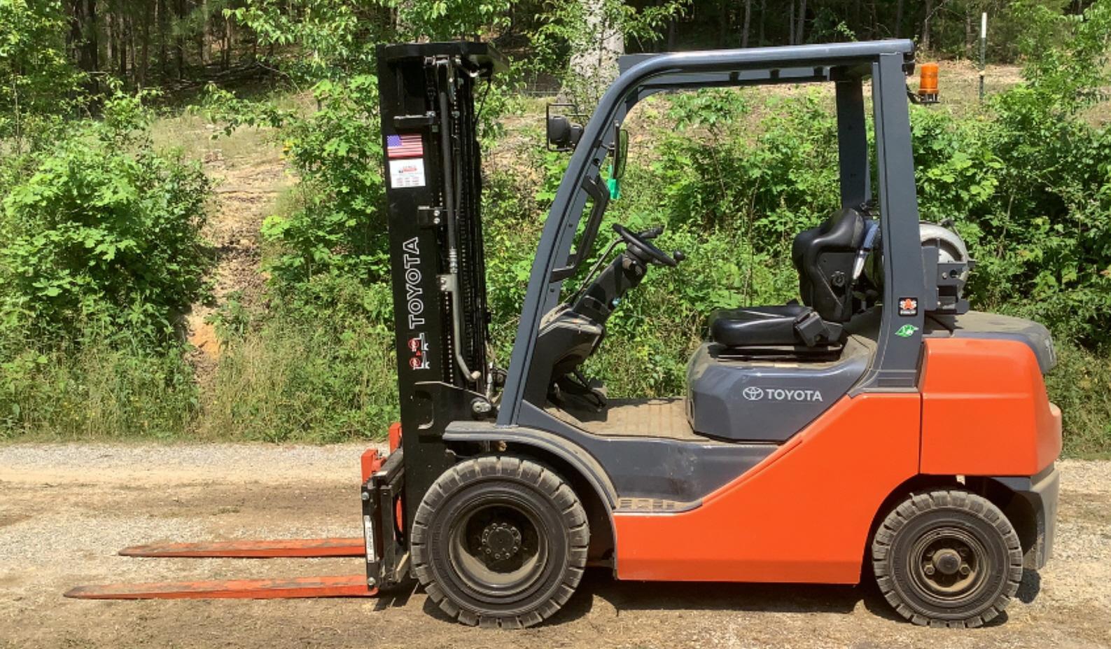 2015 Toyota 4,500Lb Propane Forklift 8FGU25