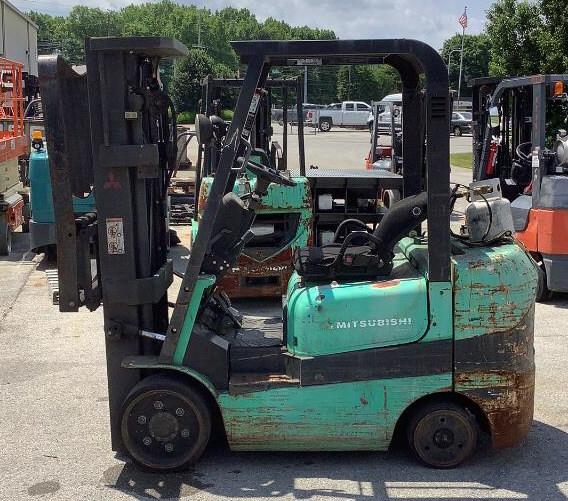 2011 Mitsubishi 4,350Lb Propane Forklift FGC25K