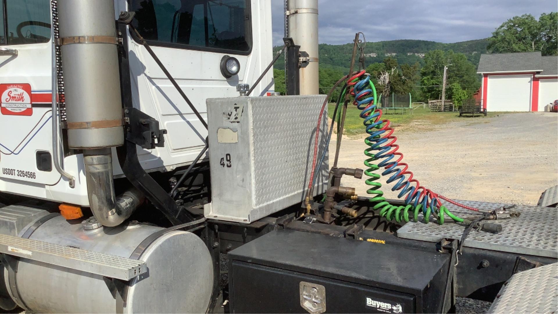 1996 Mack CL 653 Day Cab 6x4