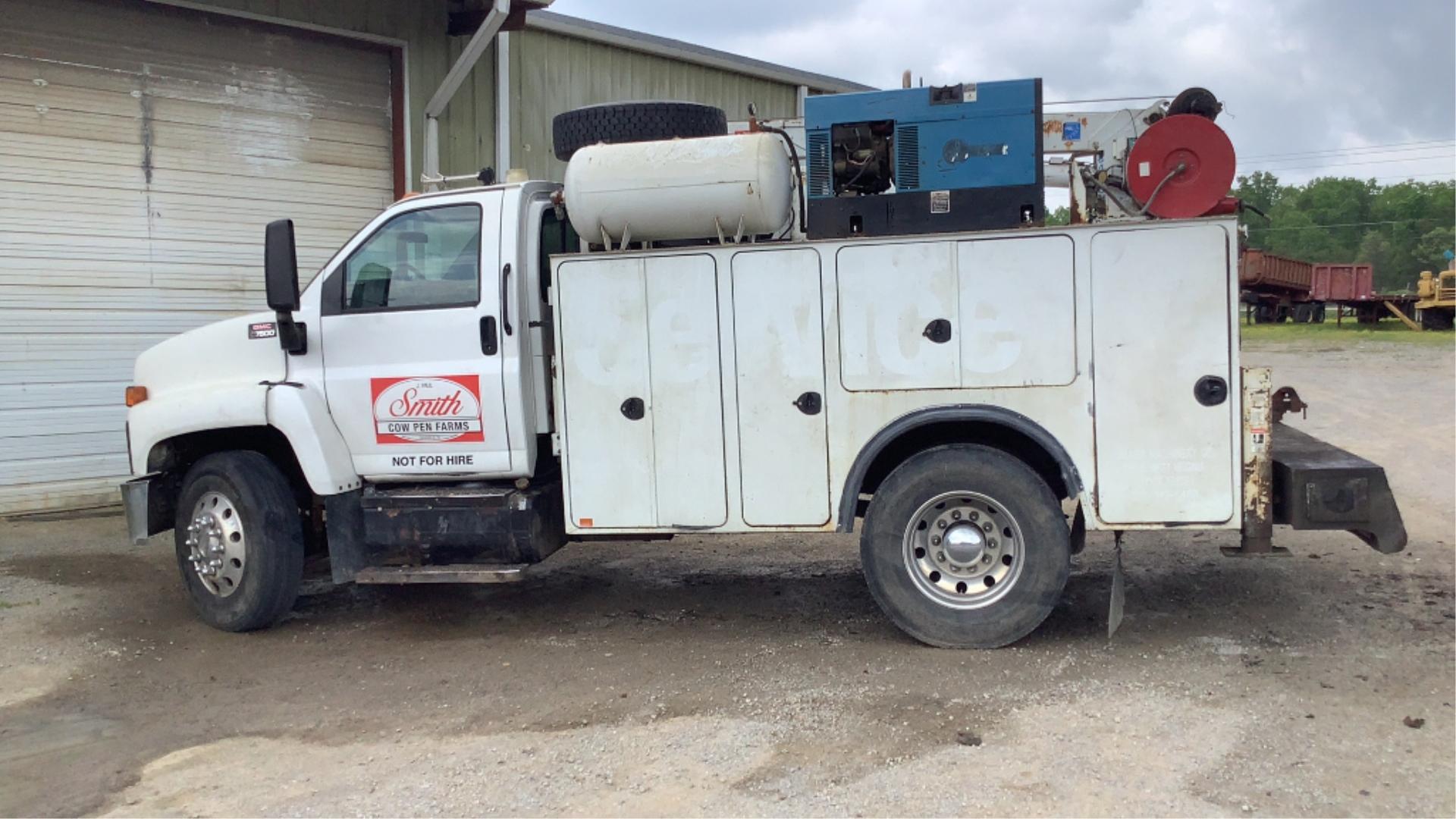 2004 GMC C7500 Service Truck 2WD