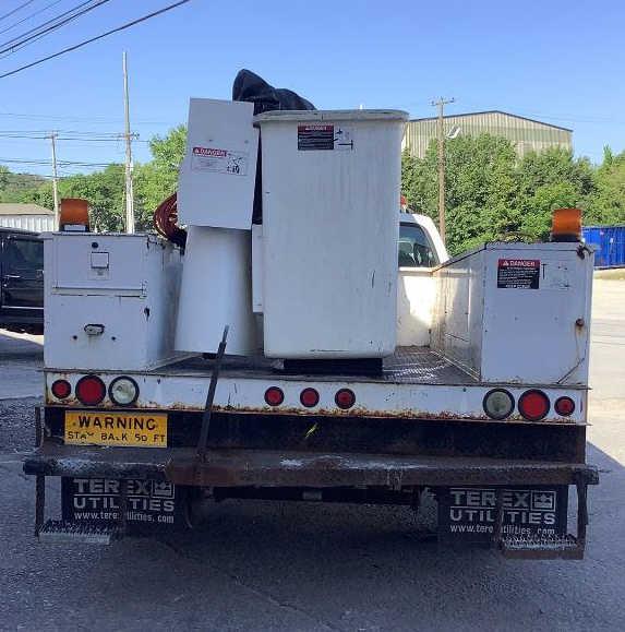 2004 Ford F-550 XL SD Bucket Truck