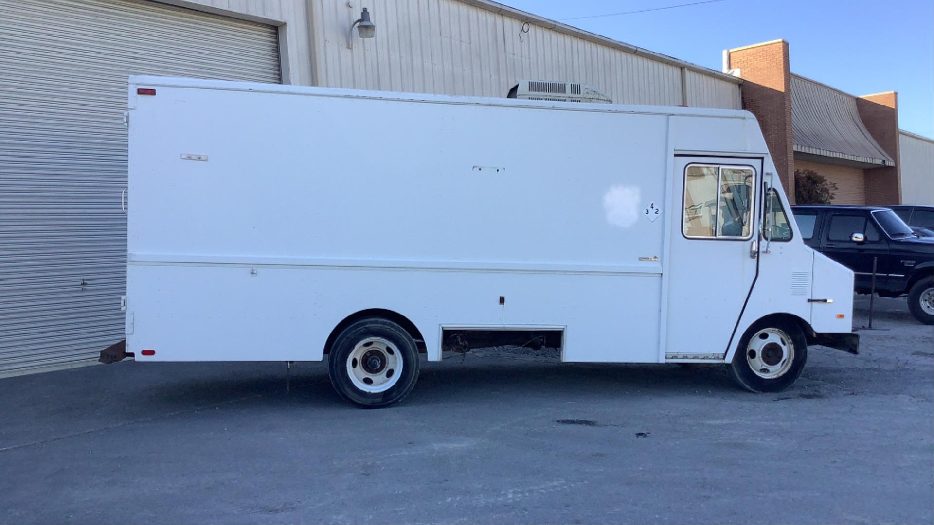 1992 Utilimaster Box Van 2WD