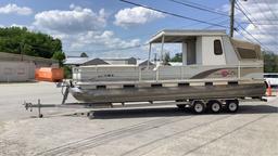 2002 Tracker Party Hut 30 Pontoon Boat